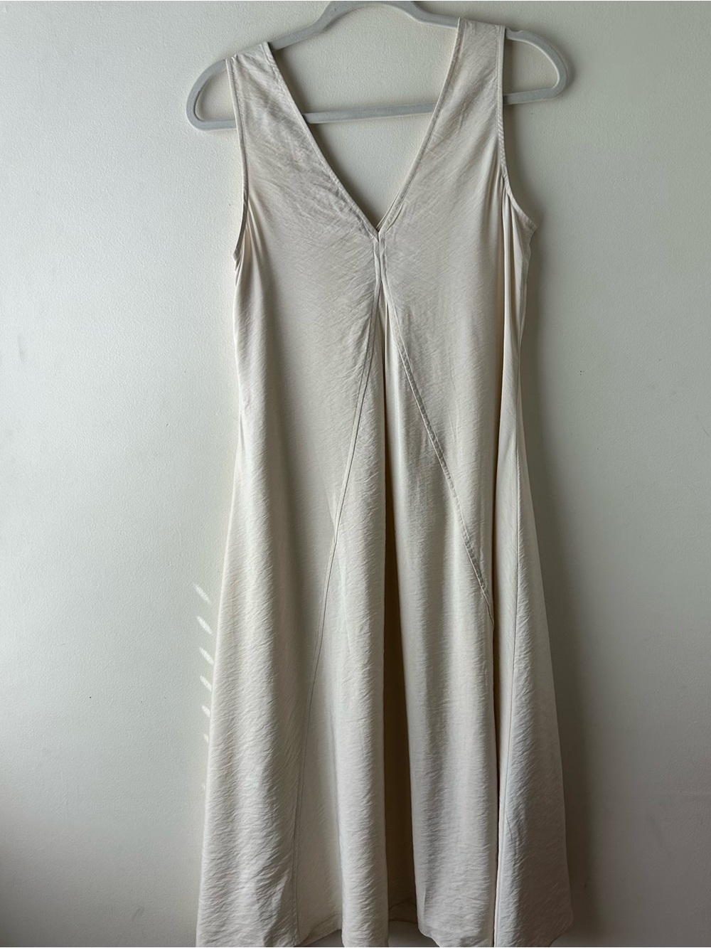 Everlane THE V-NECK DRESS IN SOFTLUXE Sandshell Cream NWT 0 - Picture 14 of 14